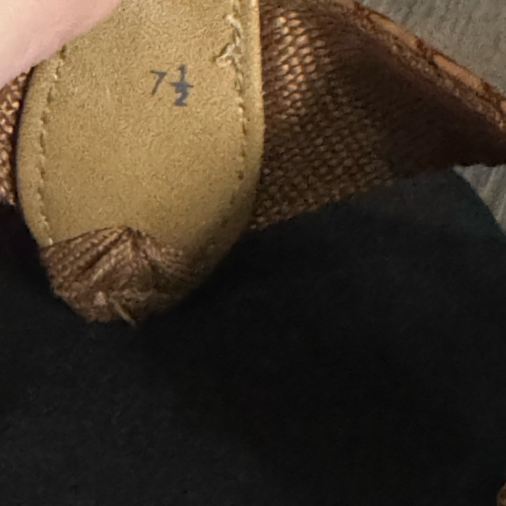 Yellow Box Flip Flops - Picture 3 of 4